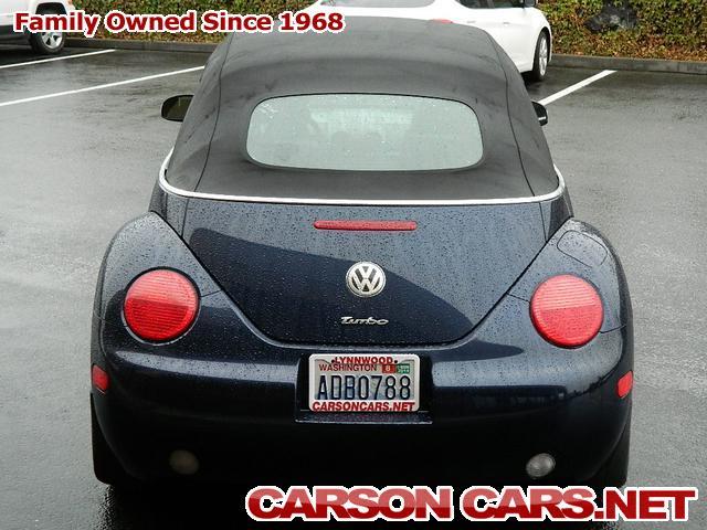2004 Volkswagen New Beetle FWD 4dr Sport