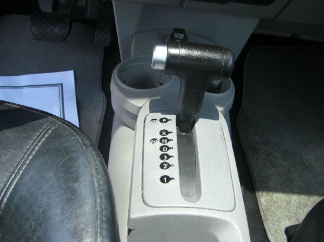 2004 Volkswagen New Beetle Crewmax-short-limited-sunroof-6 CD Jbl-newer Tires