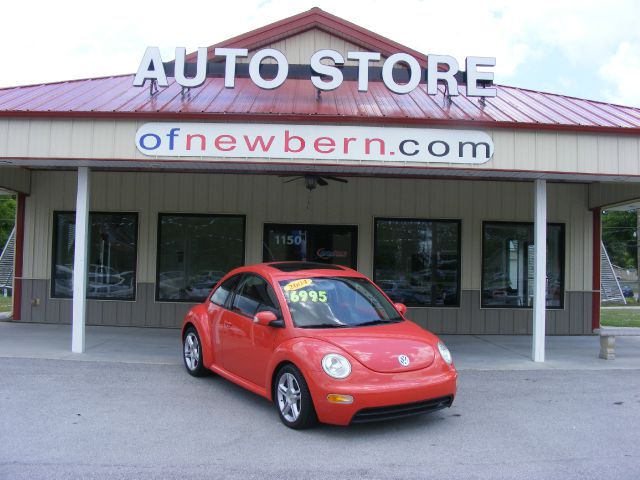 2004 Volkswagen New Beetle Crewmax-short-limited-sunroof-6 CD Jbl-newer Tires