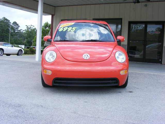 2004 Volkswagen New Beetle Crewmax-short-limited-sunroof-6 CD Jbl-newer Tires