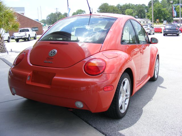 2004 Volkswagen New Beetle Crewmax-short-limited-sunroof-6 CD Jbl-newer Tires