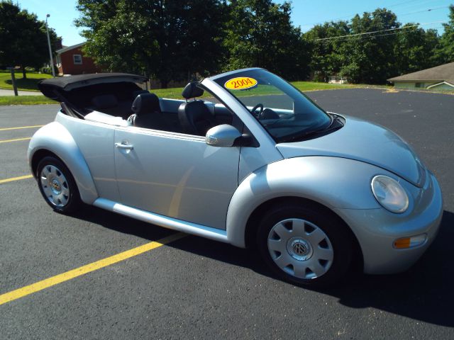 2004 Volkswagen New Beetle ZX4 SE Sedan