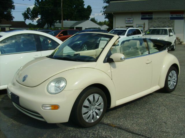 2004 Volkswagen New Beetle ZX4 SE Sedan