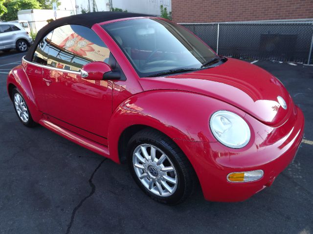2004 Volkswagen New Beetle 2500 Extended Cab 4WD SLT