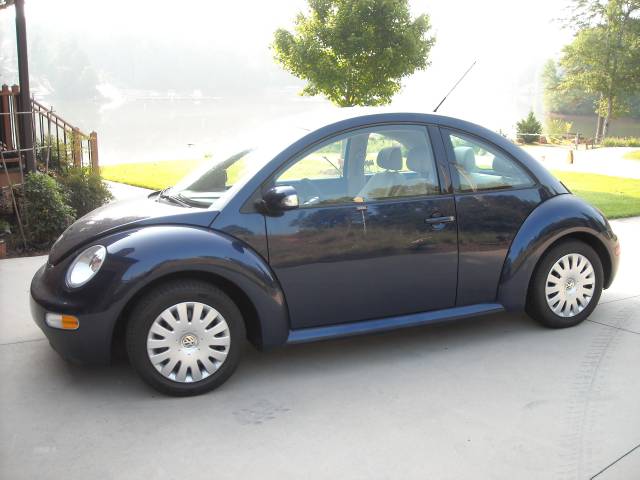 2004 Volkswagen New Beetle 4matic 4dr 3.5L