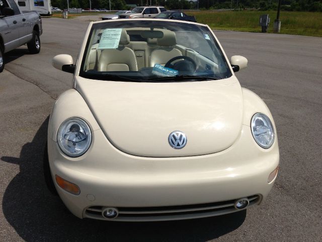 2005 Volkswagen New Beetle 2500 Extended Cab 4WD SLT