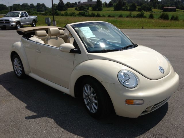 2005 Volkswagen New Beetle 2500 Extended Cab 4WD SLT