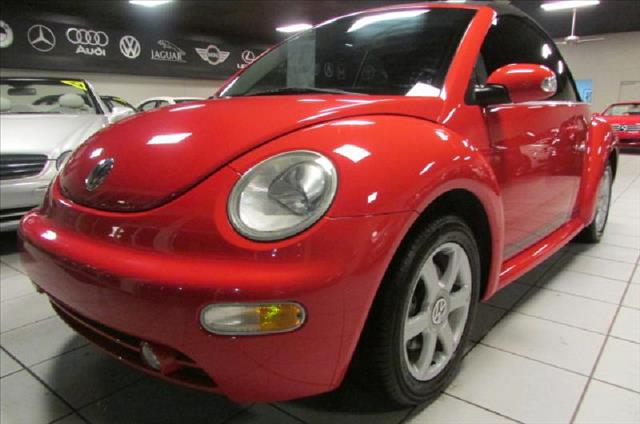 2005 Volkswagen New Beetle FWD 4dr Sport
