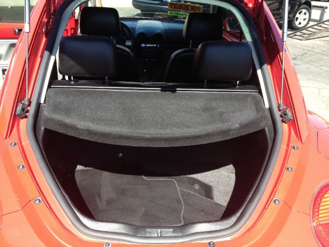 2005 Volkswagen New Beetle King Cab 4WD