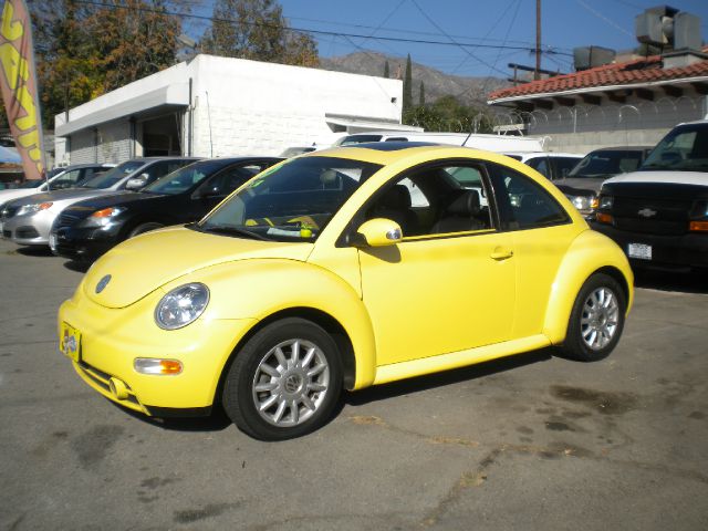 2005 Volkswagen New Beetle 143.5 LTZ