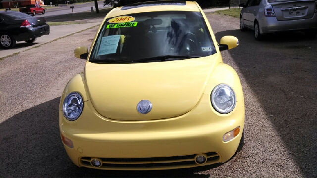 2005 Volkswagen New Beetle 143.5 LTZ