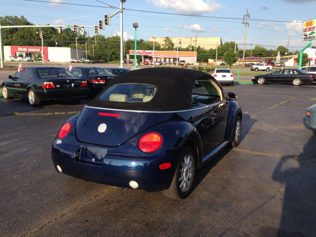 2005 Volkswagen New Beetle 2500 Extended Cab 4WD SLT