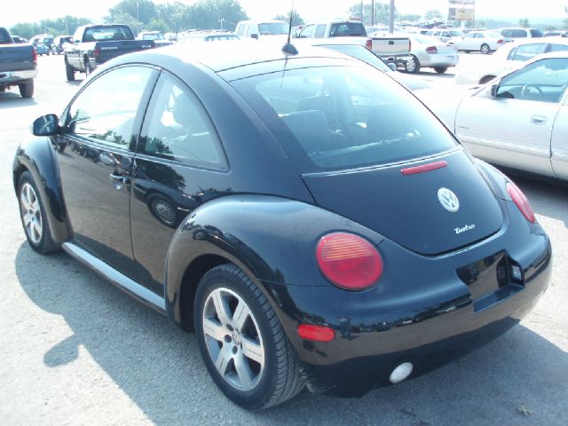 2005 Volkswagen New Beetle King Cab 4WD
