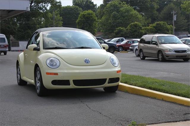 2006 Volkswagen New Beetle Unknown