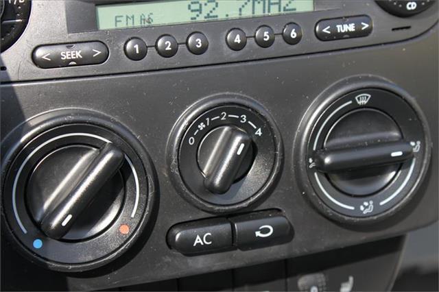 2006 Volkswagen New Beetle Unknown