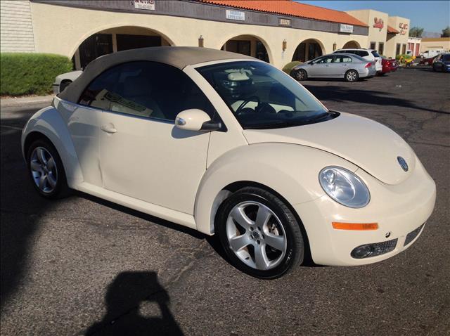 2006 Volkswagen New Beetle Reg Cab 118 WB