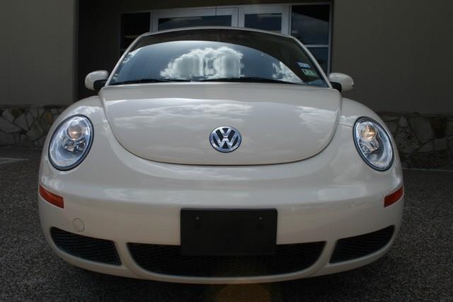 2006 Volkswagen New Beetle Unknown
