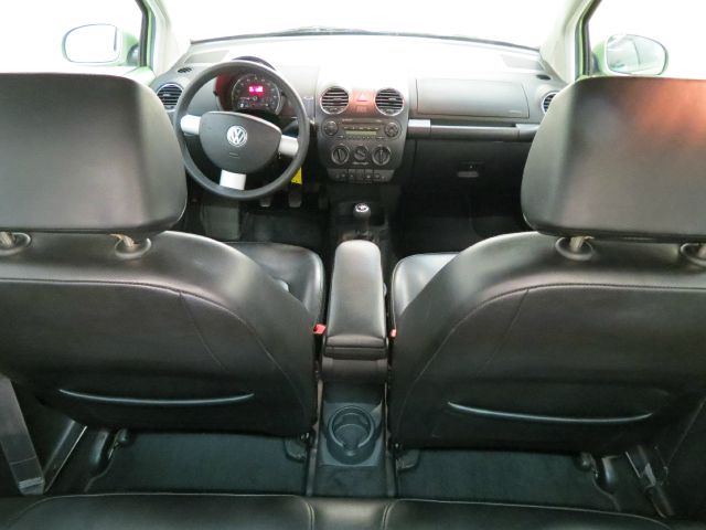 2006 Volkswagen New Beetle CD With MP3