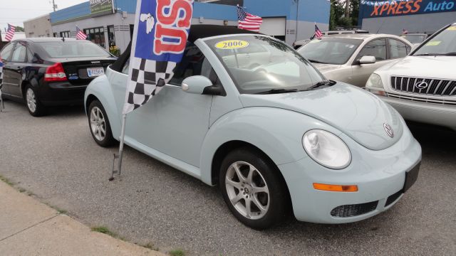 2006 Volkswagen New Beetle Reg Cab 118 WB