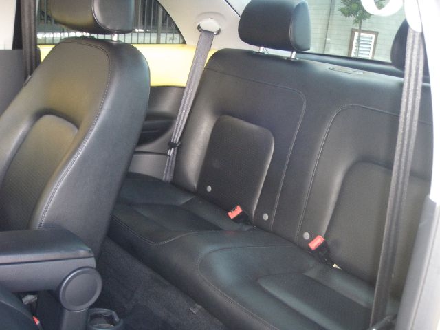 2006 Volkswagen New Beetle Unknown