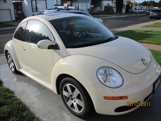 2006 Volkswagen New Beetle Unknown