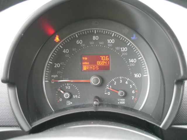 2006 Volkswagen New Beetle Reg Cab 135.5 WB 4WD DRW