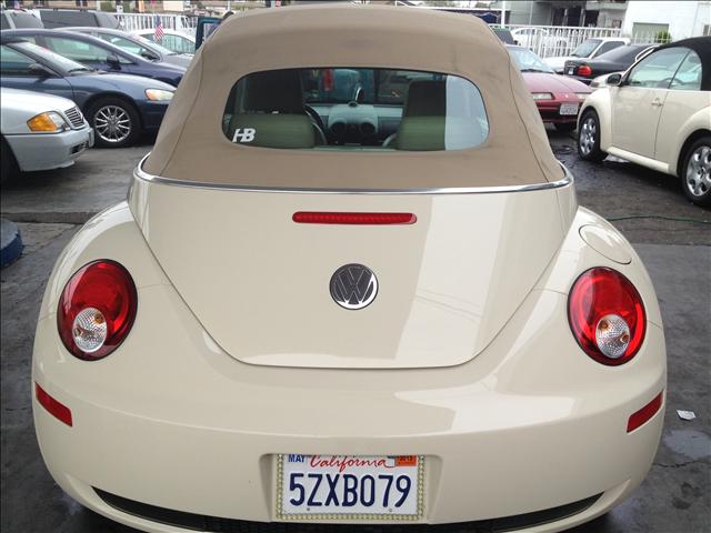 2006 Volkswagen New Beetle Unknown