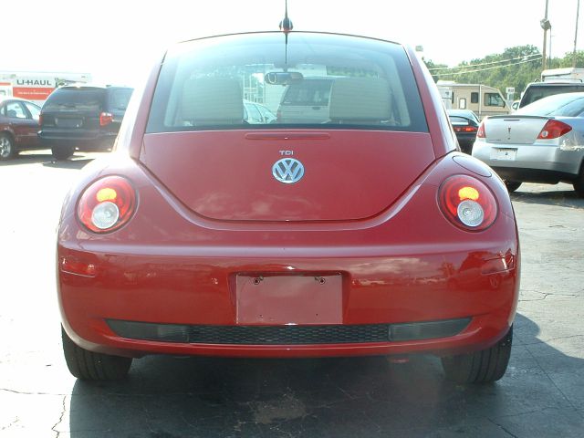 2006 Volkswagen New Beetle CD With MP3