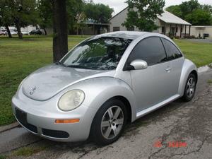2006 Volkswagen New Beetle DUMP LIFT