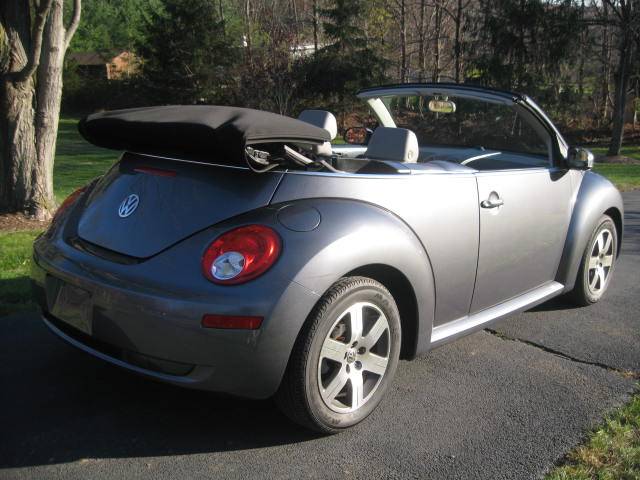 2006 Volkswagen New Beetle Aero Sedan