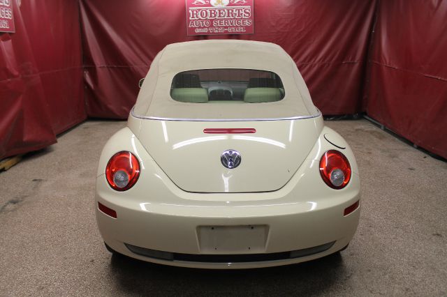 2006 Volkswagen New Beetle 2500 HD SLE Duramax
