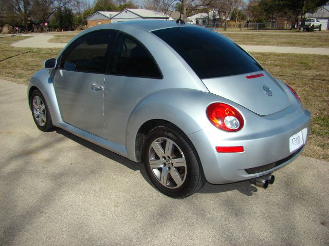 2006 Volkswagen New Beetle CD With MP3