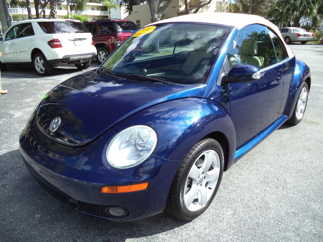 2006 Volkswagen New Beetle Reg Cab 118 WB