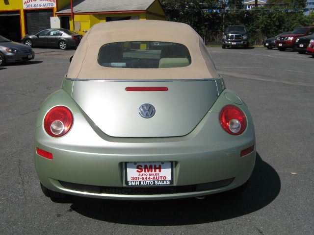2007 Volkswagen New Beetle Reg Cab 118 WB