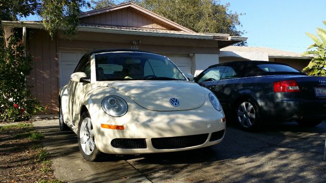 2007 Volkswagen New Beetle Reg Cab 118 WB