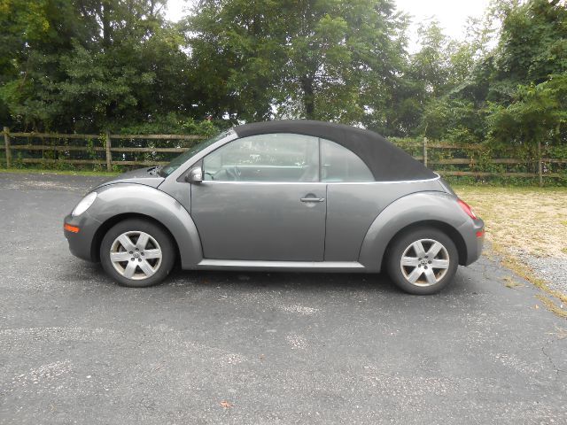 2007 Volkswagen New Beetle Reg Cab 118 WB