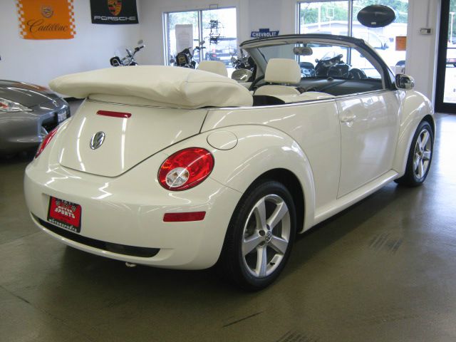 2007 Volkswagen New Beetle Reg Cab 118 WB