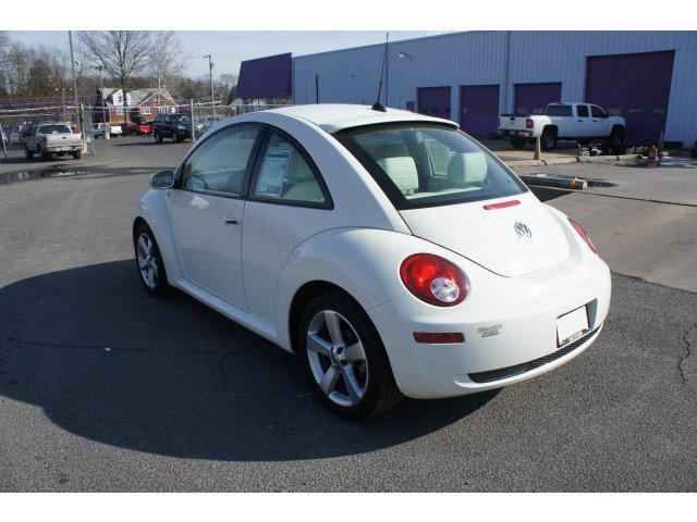 2008 Volkswagen New Beetle Unknown