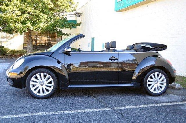 2008 Volkswagen New Beetle SE
