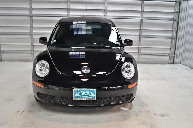 2008 Volkswagen New Beetle Unknown