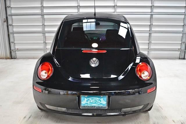 2008 Volkswagen New Beetle Unknown