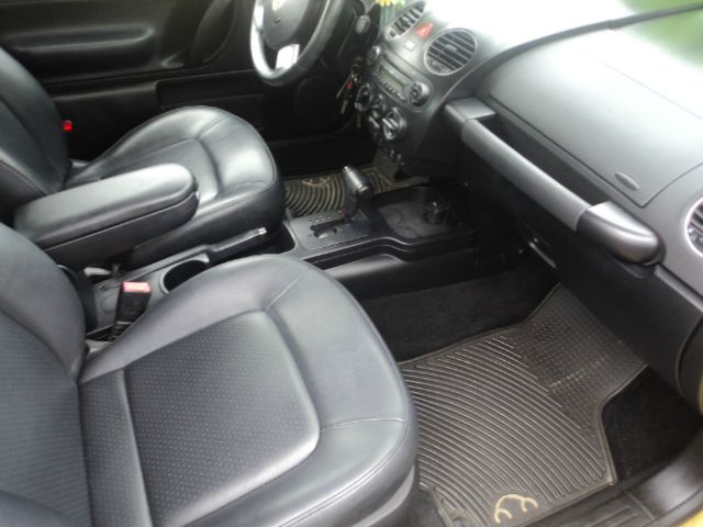 2009 Volkswagen New Beetle XR