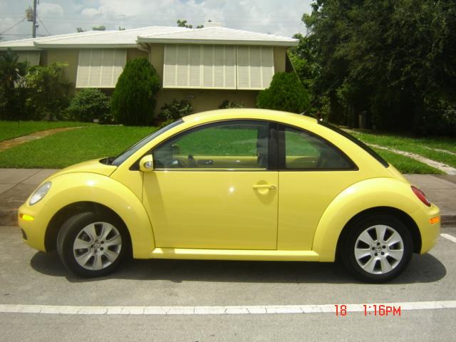 2009 Volkswagen New Beetle XR