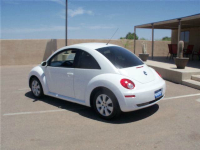2009 Volkswagen New Beetle Supercharged Notchback