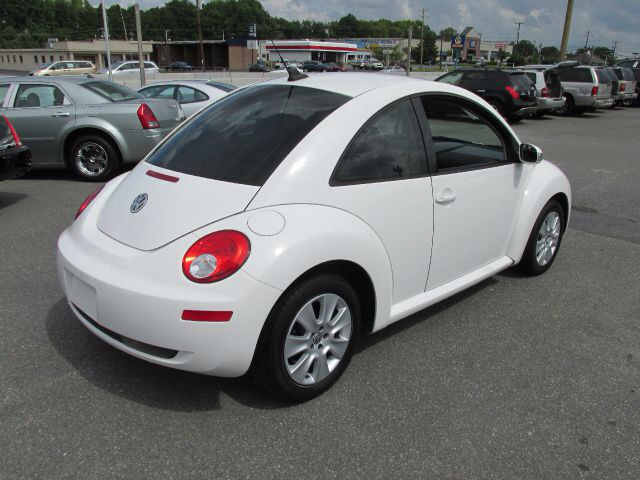 2009 Volkswagen New Beetle XR