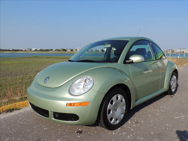 2010 Volkswagen New Beetle Unknown