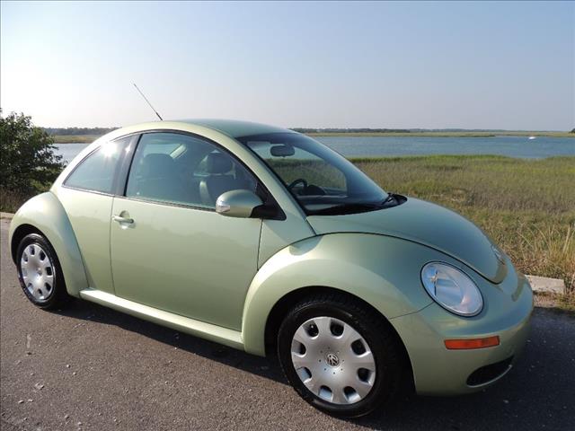 2010 Volkswagen New Beetle Unknown