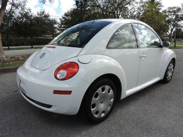 2010 Volkswagen New Beetle Limited Wagon
