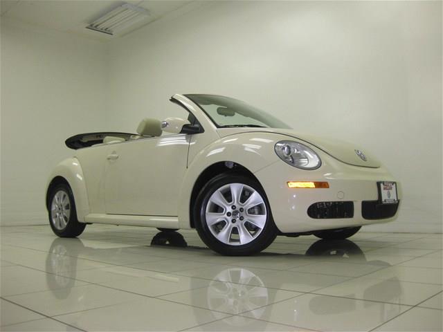 2010 Volkswagen New Beetle Hybrid III