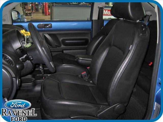 2010 Volkswagen New Beetle GS-R